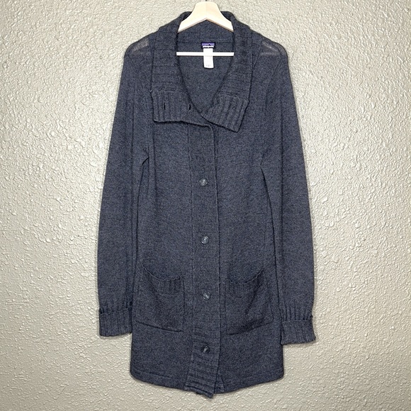 PATAGONIA Women’s Lambswool Blend Cardigan - Picture 2 of 10